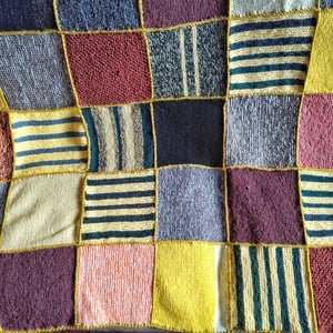 Couverture plaid en carreaux de laine vintage "Maya" 155 cm x 120 cm