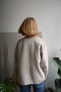 Image 3 of Relaxed linen top