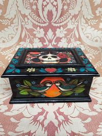 Image 4 of Painted box Rosa