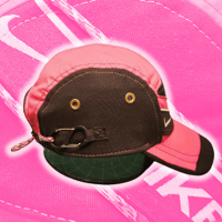 Image 4 of Pink/Black NIKE 5 panel hat (1/2)