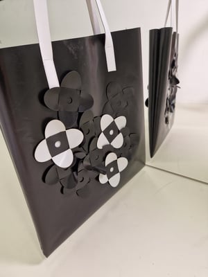 Image of BLACK WHITE BSIDEBAG