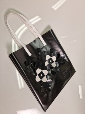 Image of BLACK WHITE BSIDEBAG