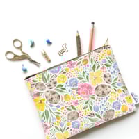 Large Floral Eggs Pouch