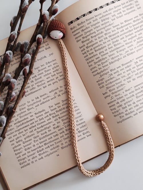 Image of Elf Bookmark_golden brown