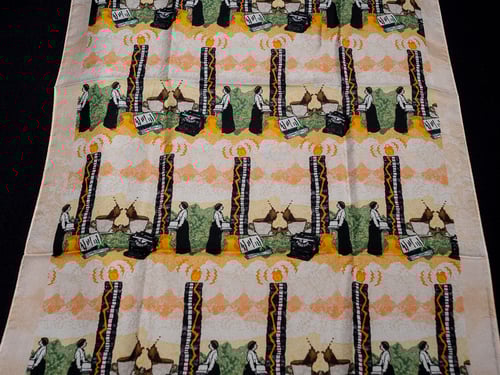 Image of PATTERN ME BRIGHT / Silkes sjalar