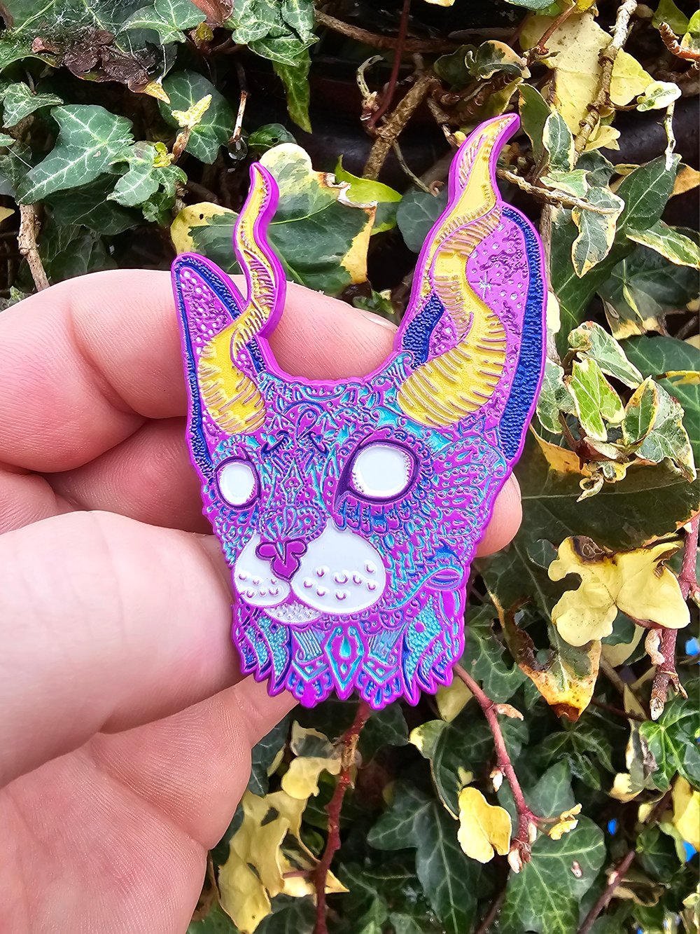 Ornate kitty pins 