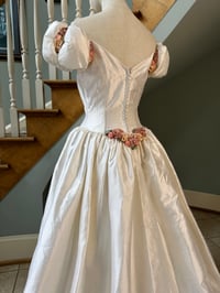 Image 2 of 1990s Flower wedding Dress