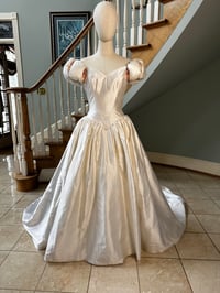 Image 3 of 1990s Flower wedding Dress