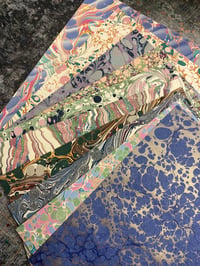 Image 2 of Pack of 10 sheets of A4 MIXED hand-marbled papers
