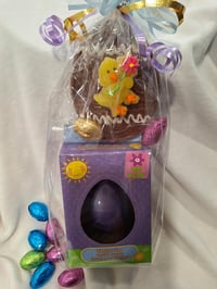 Easter grow egg with chocolate treat