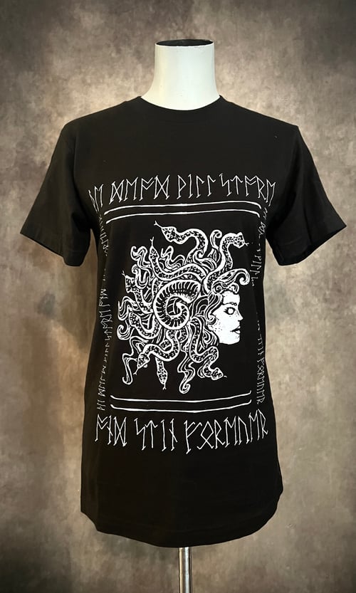 Image of MEDUSA MENS TEE
