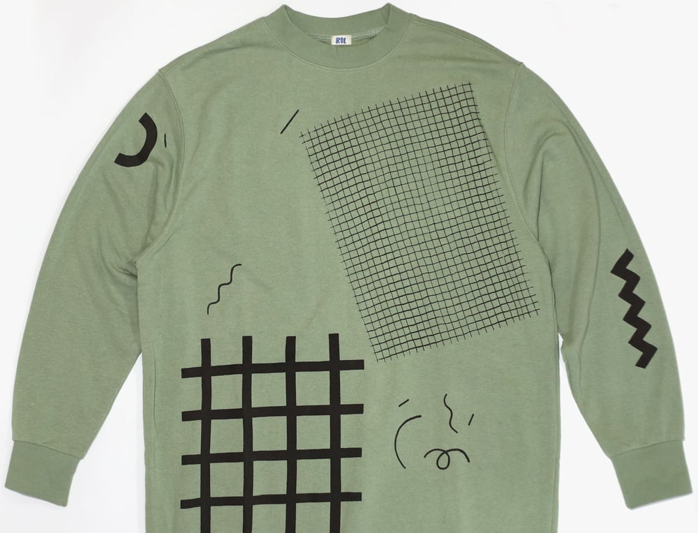 Image of LONG GREEN SWEATSHIRT