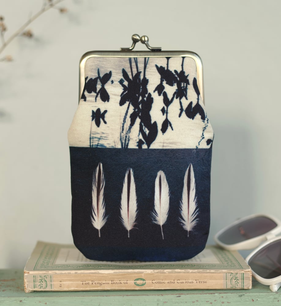 Image of Lochan leaf feathers, glasses case with kisslock frame