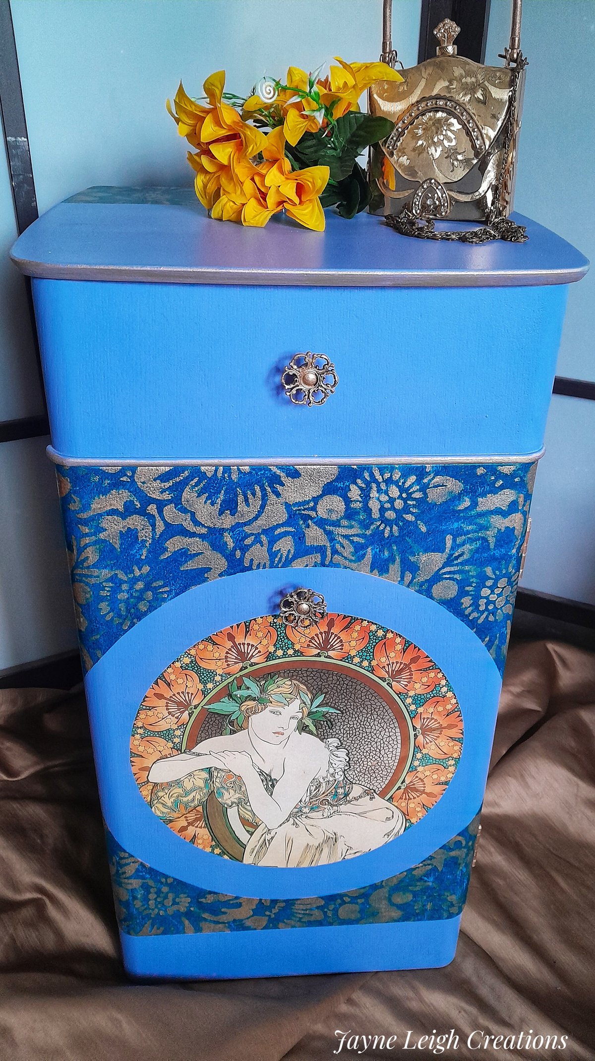 Image of Vintage Art Nouveau Cabinet 