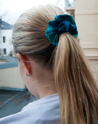 Image 3 of Let Autumn fall on me scrunchie 7