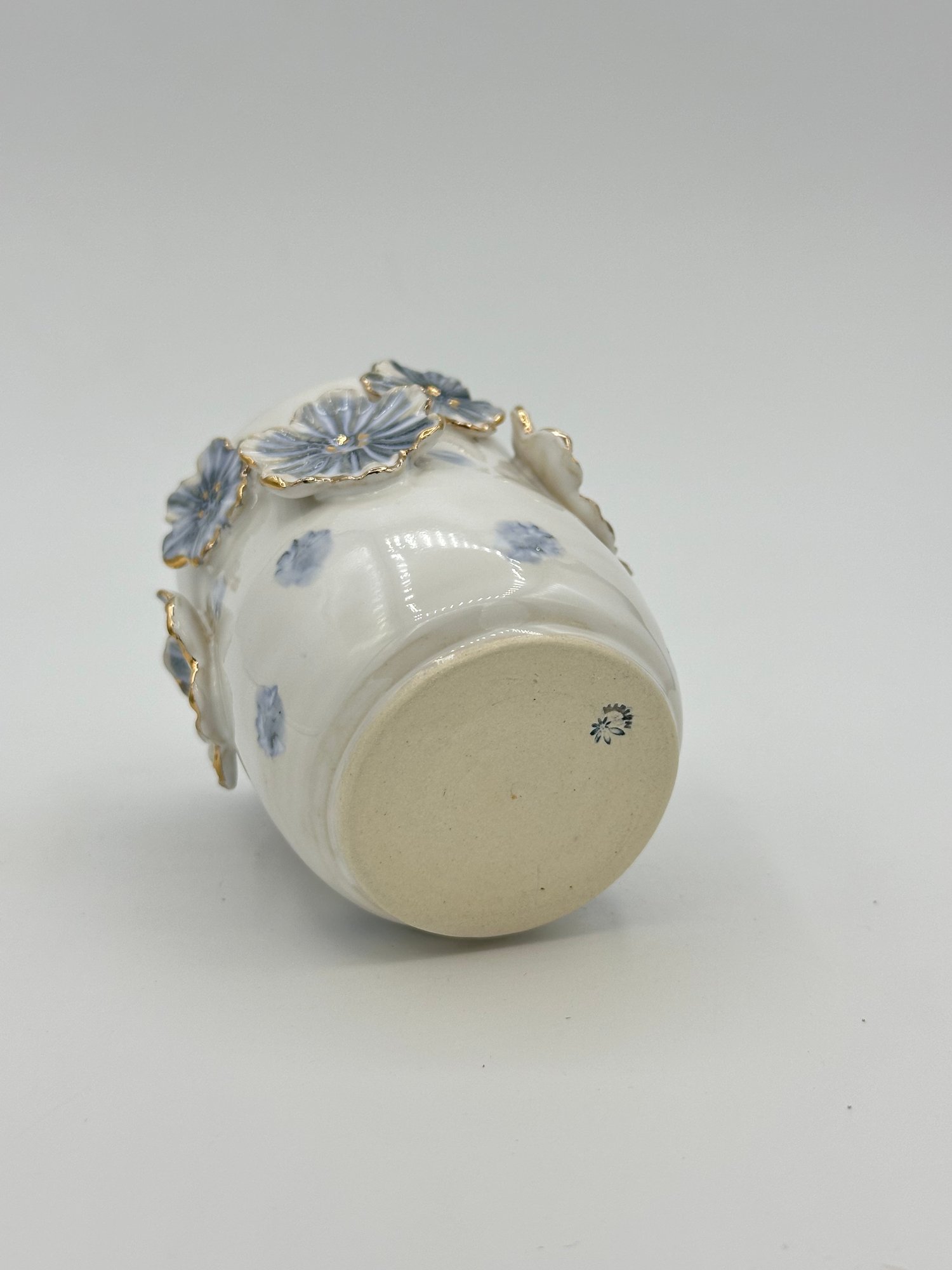 Image of Sapphire Blue Floral Vase (bud)