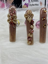 Image 1 of BUTTERFLY 🦋 GLITTER FLOWER SET 