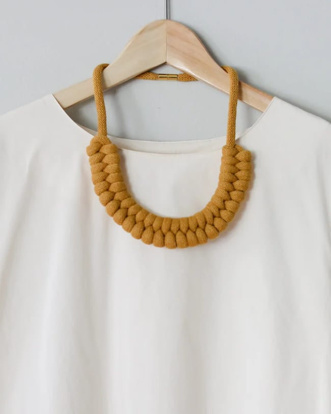 Figure Eight/ Short (Warm Colors)