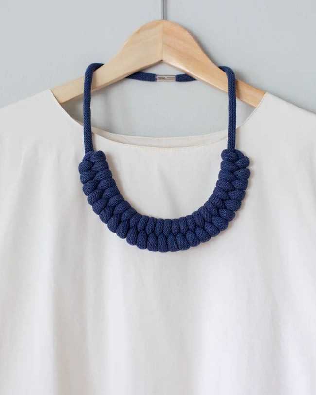 Figure Eight/ Short (Cool Colors)