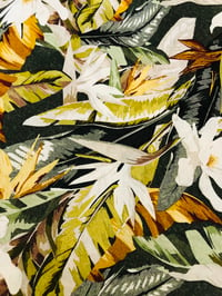 Image 2 of Loneta Estampado Tropical - Ocres/Verdes - 10€/m