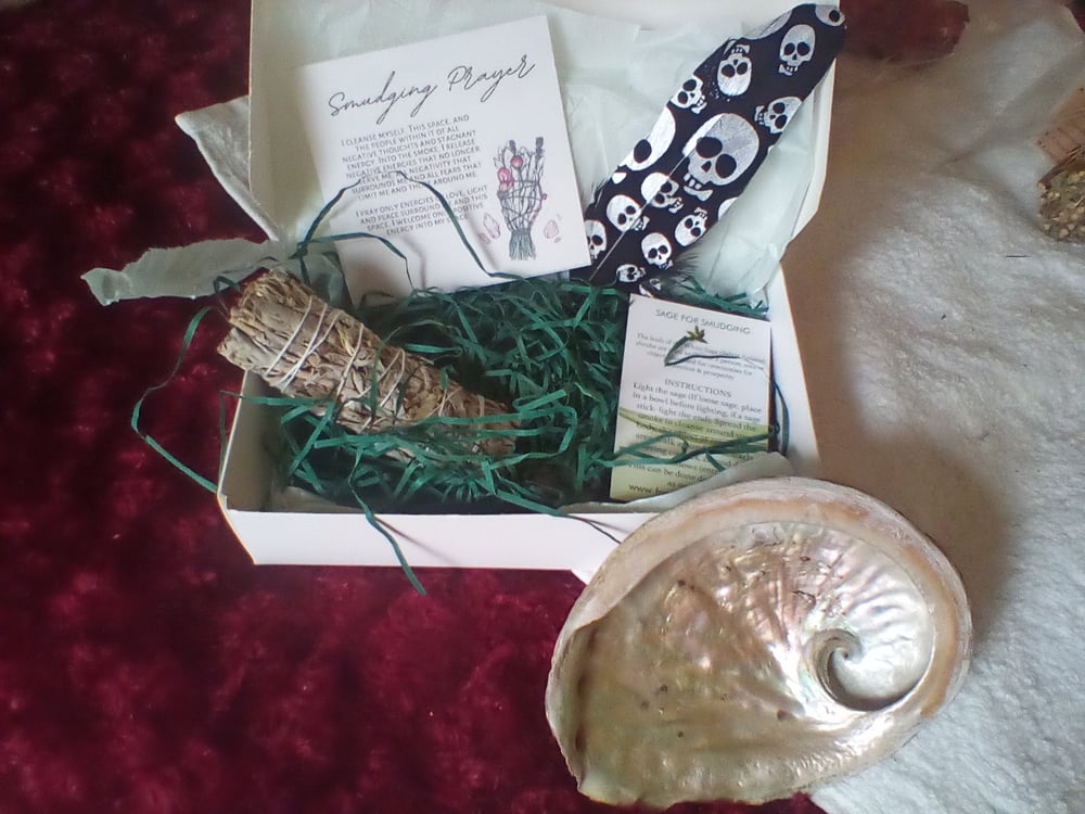 Image of Gift smudging box 