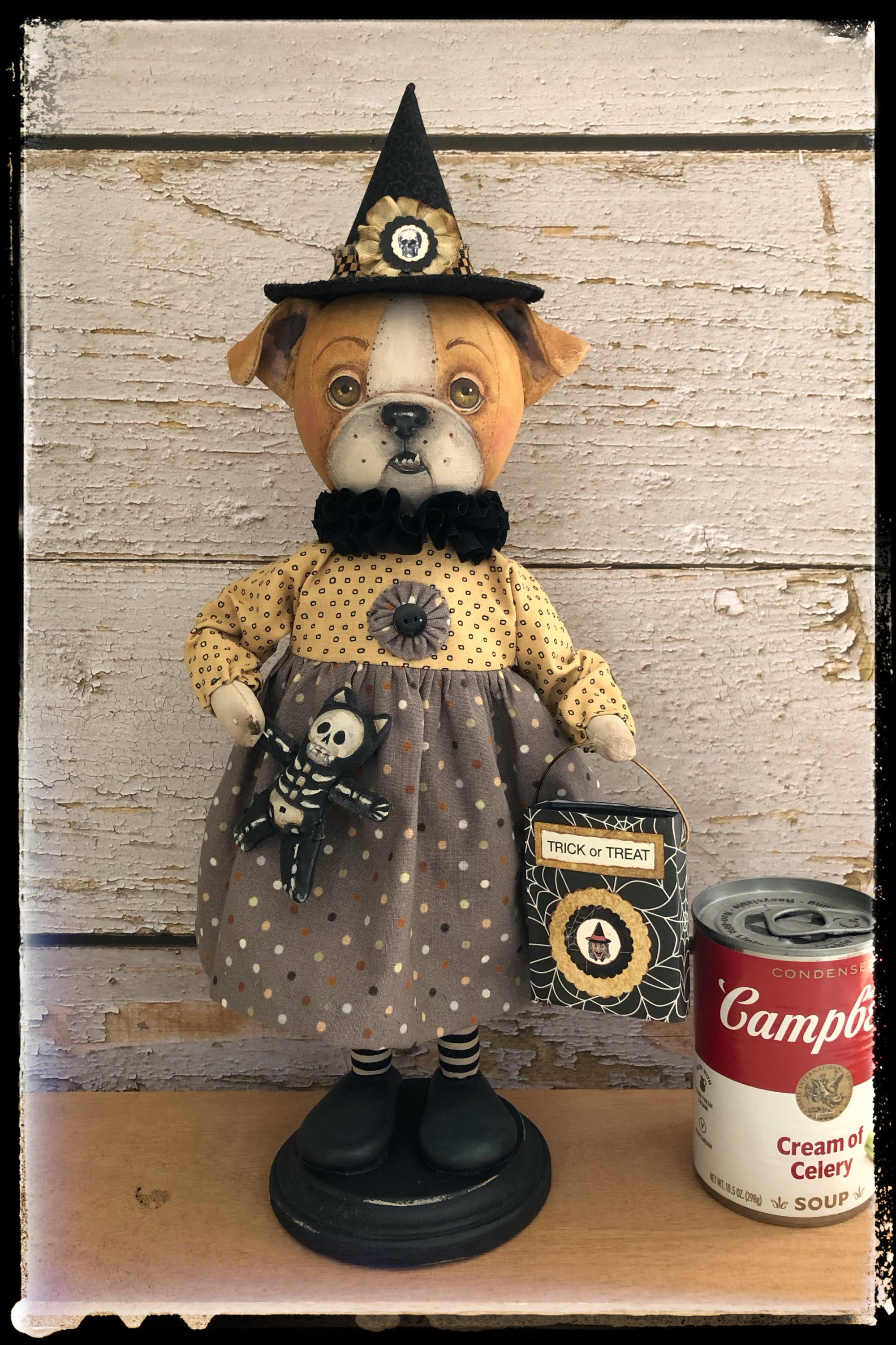 ✝︎ ✝︎ ✝︎ 個性的　パンダベア　ヴィンテージ ベア︎ ハロウィン　✝︎ ✝︎ ✝︎ Bullinda the Folk Art Halloween Witch English Bull Dog doll Penny