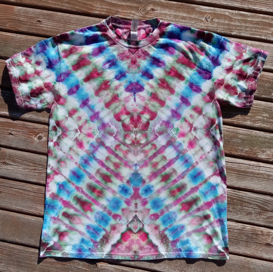 Image of Rainbow Fluorite Skies Graphic Ice Dye T-Shirt