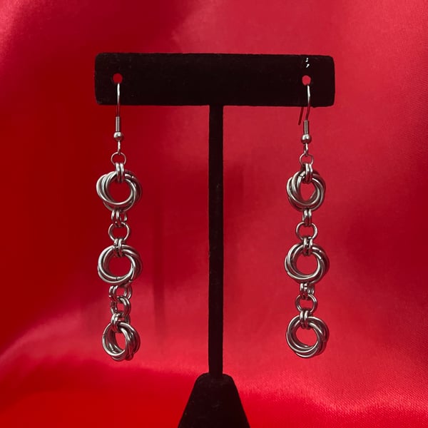 Image of swirly earrings 