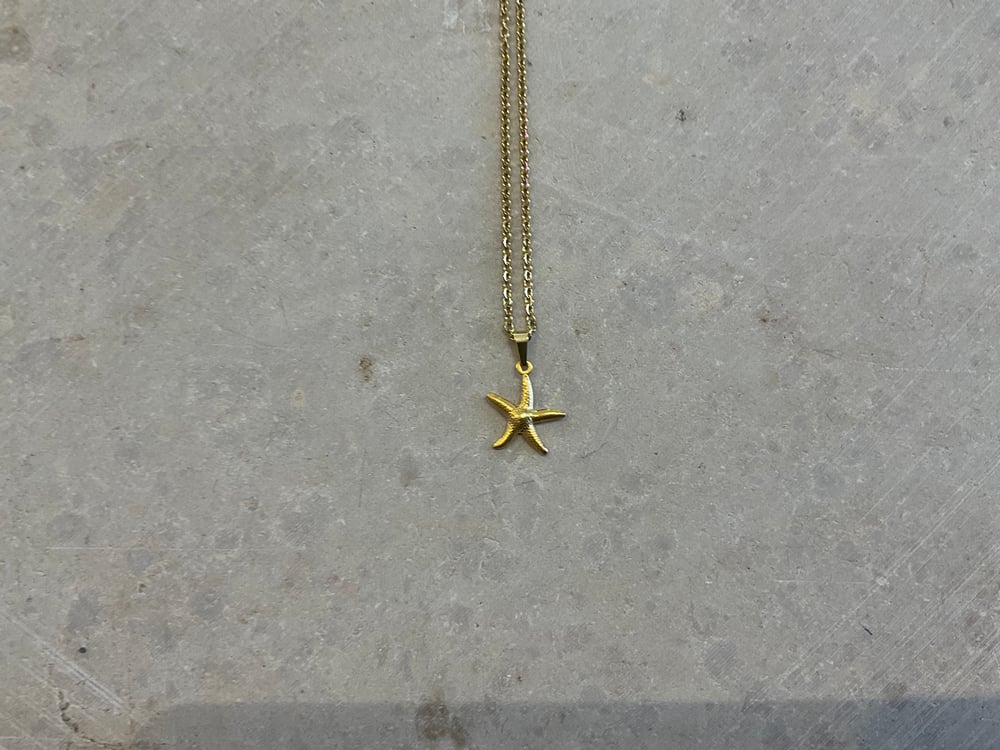 sea star necklace gold