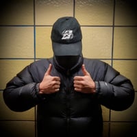 Image 1 of NUR LIVE: Pöbel Sports Parents Cap Navy & Running Pöbel Parents Cap Black