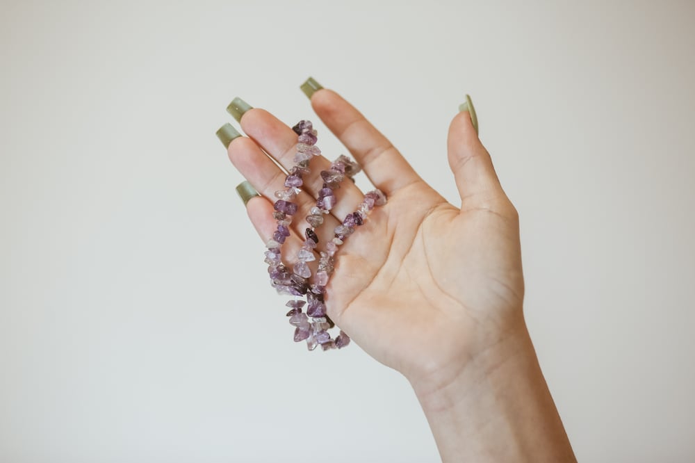 Image of Amethyst crystal chip bracelet