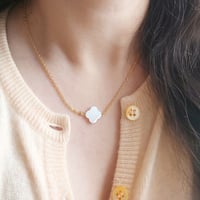 Image 1 of Collier Joy