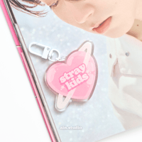 Image 1 of skz love club keychain