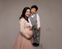 Image 3 of Timeless Motherhood Sessions (DEPOSIT)