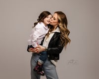 Image 4 of Timeless Motherhood Sessions (DEPOSIT)