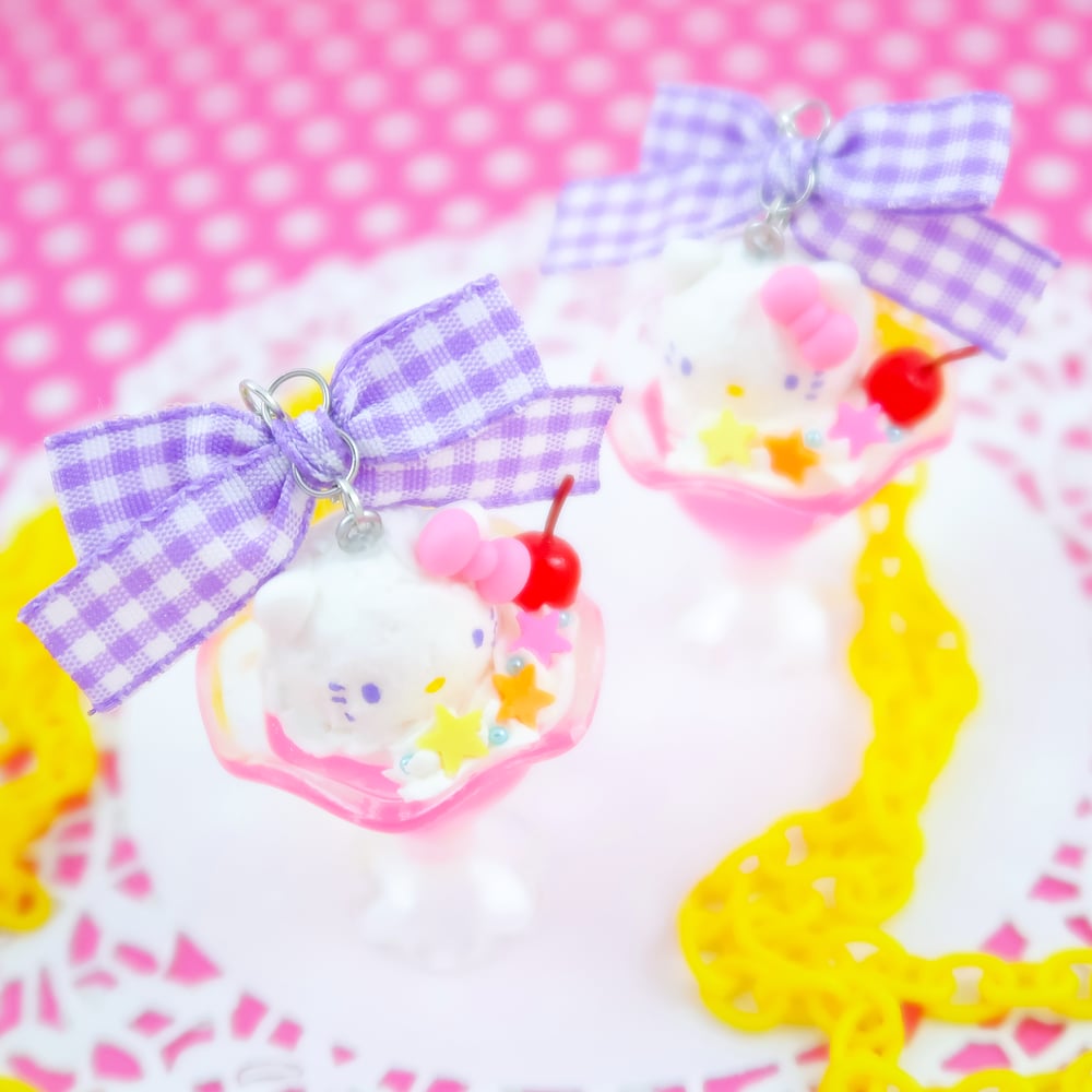 Hello Kitty Soda Float Necklace