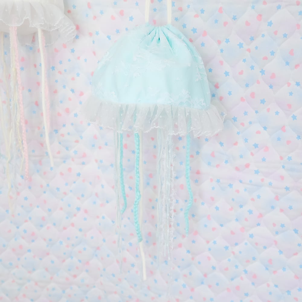 Drawstring Jellyfish Bag: 01