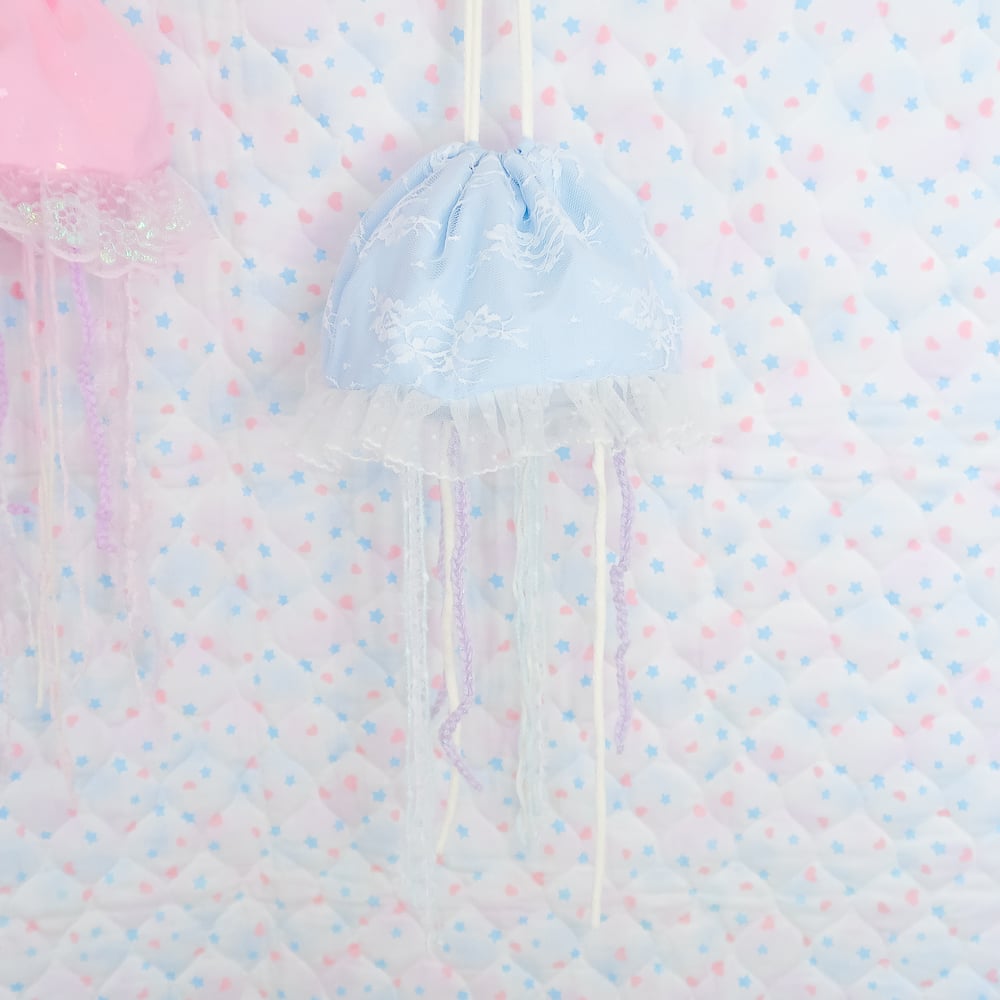 Drawstring Jellyfish Bag: 02