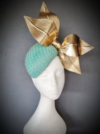Image 2 of 'Ellie' in mint and gold
