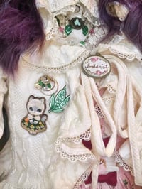 Image 5 of Floral Statement Brooch