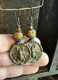 Image 5 of Bee Habitat earrings / n5