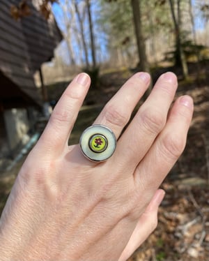 Image of Happy Little Flower Ring - Size 5