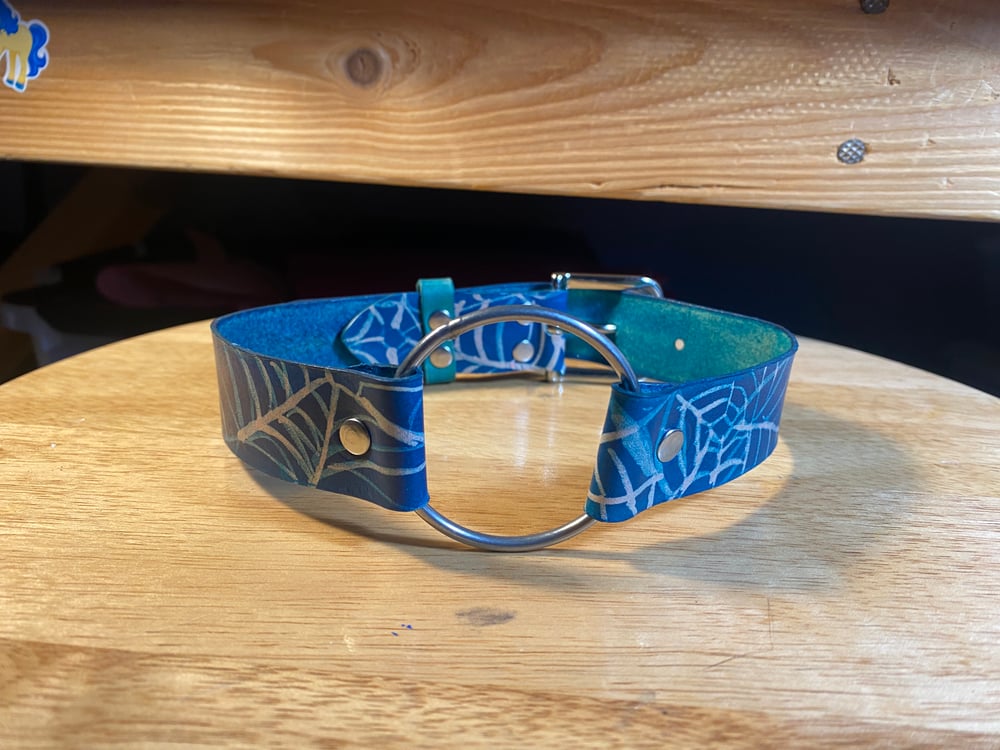 Blue Cobweb O ring Collar