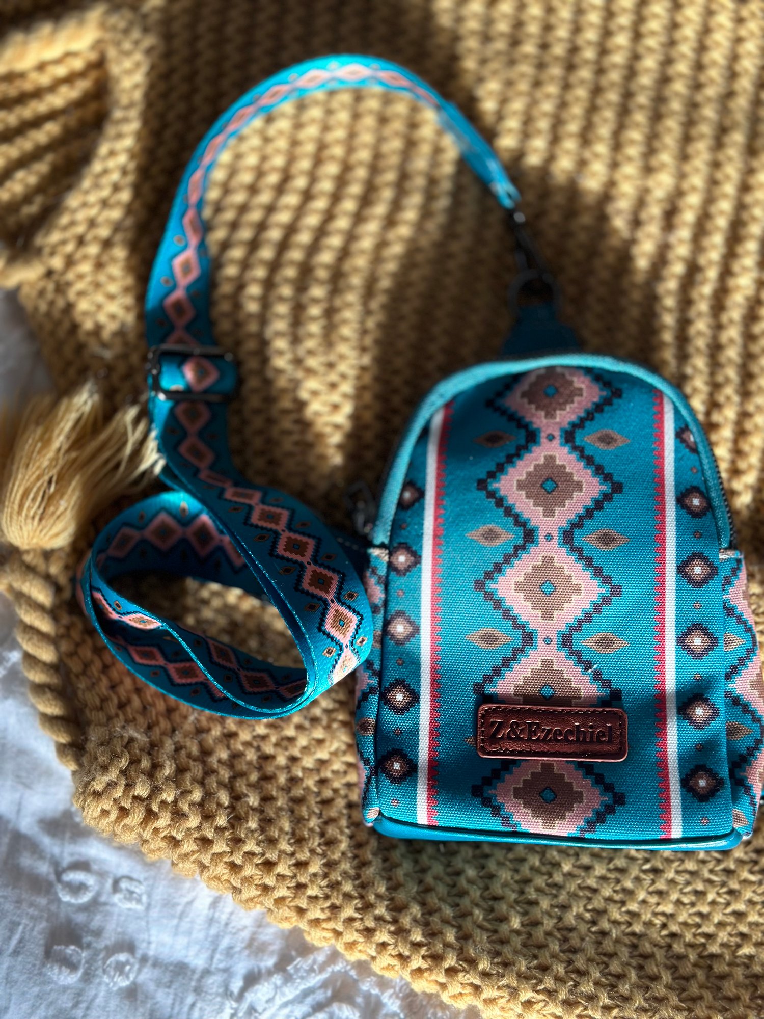 Image of Lacey crossbody bag