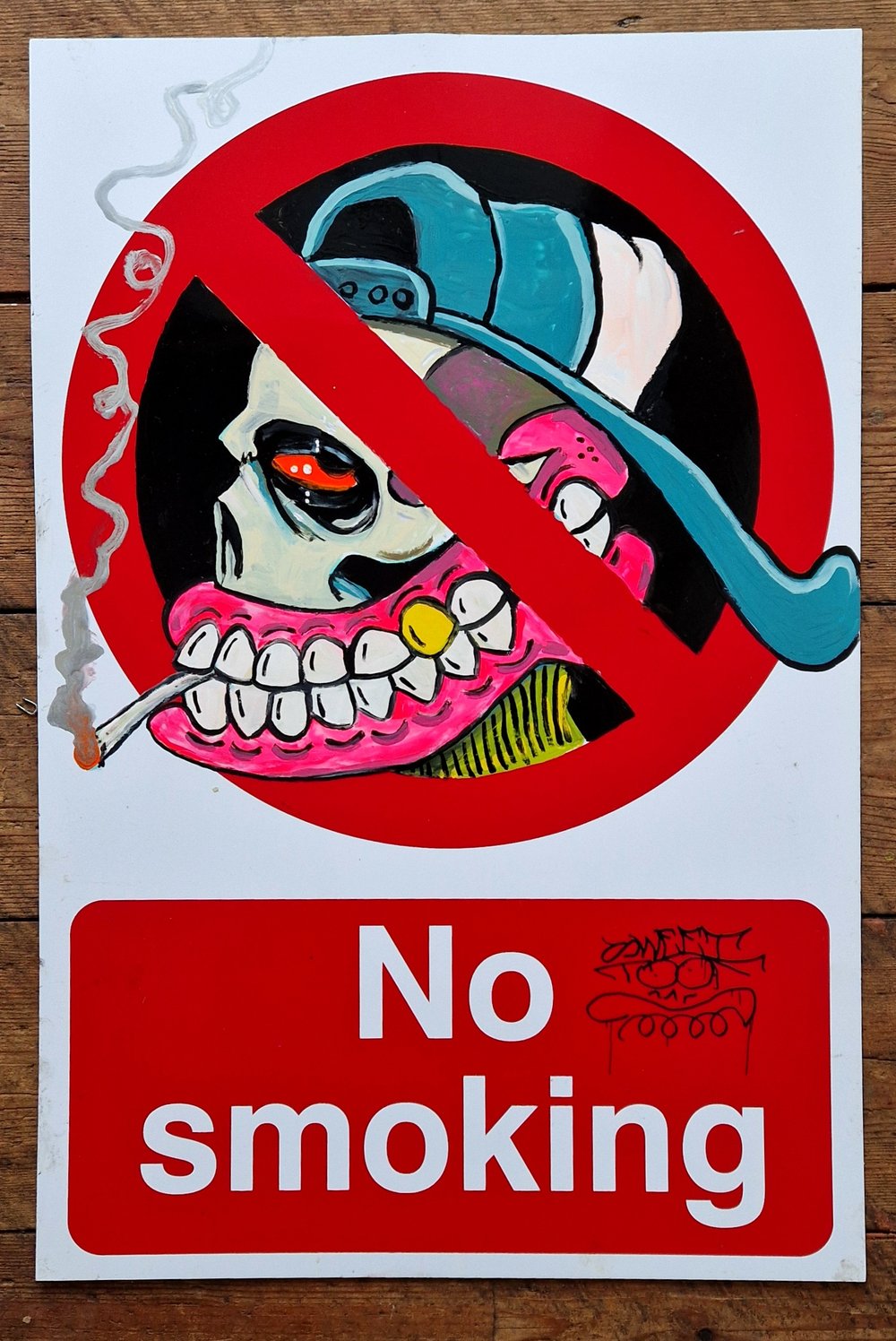 No Smoking.  (Large Sign) 