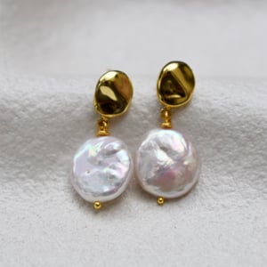 Image of ELLA EARRINGS GOLD