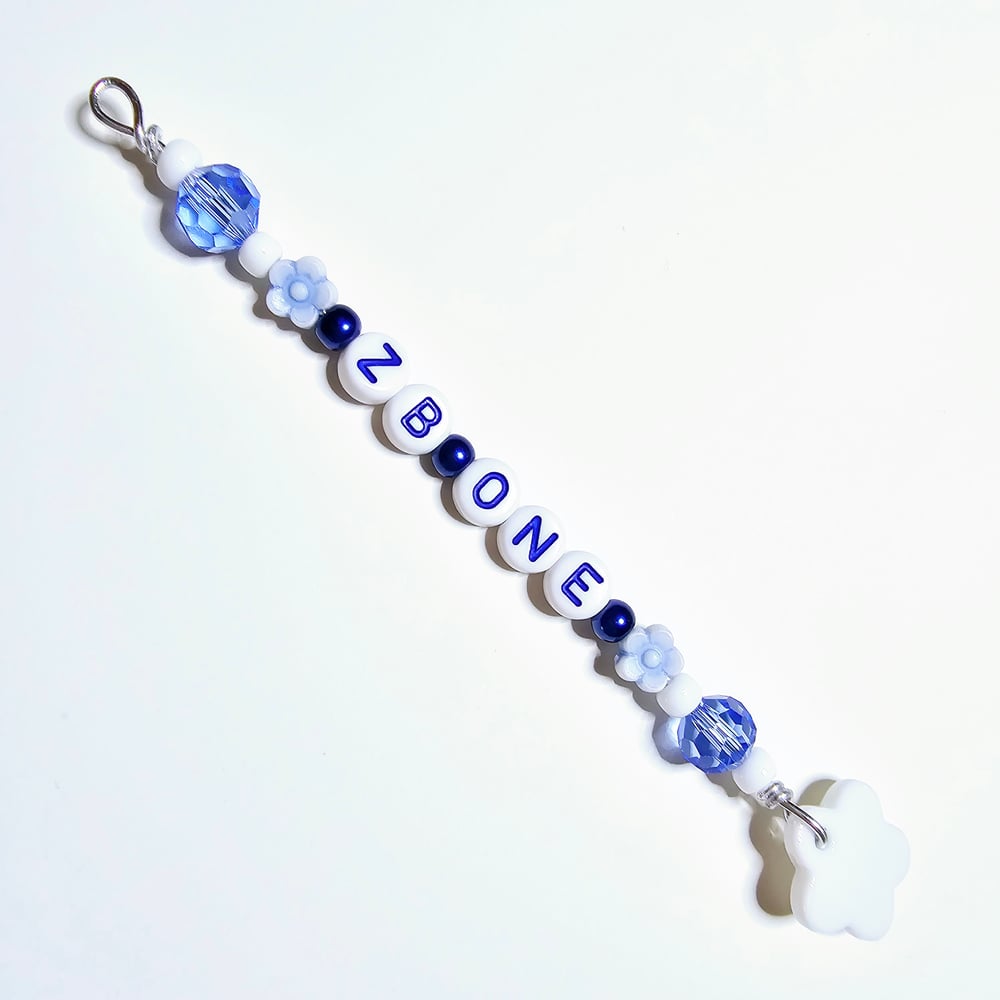Image of Zerobaseone (ZB1) Wire Charm/Keyring