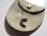 Image 3 of moon necklace 弯月项链