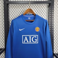 Image 3 of Manchester United Retro 08/09 Long Sleeve Third Jersey