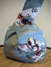 Image 1 of Japanese Dancing Geisha & Floral Knot Bag 